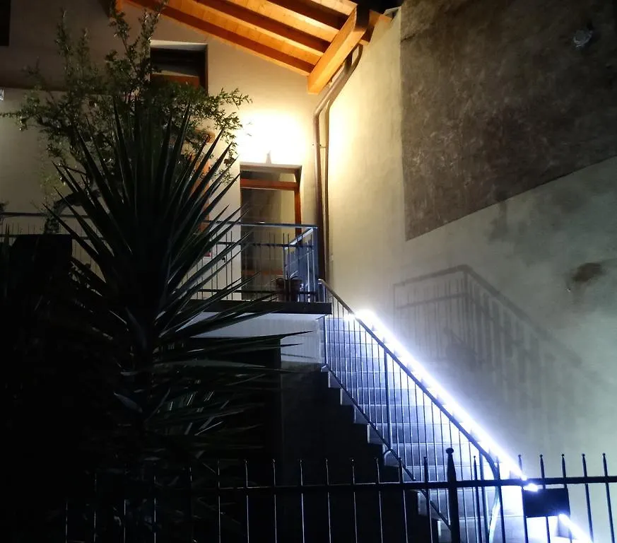 Apartment Il Melograno B&B Apartament Roe Italy